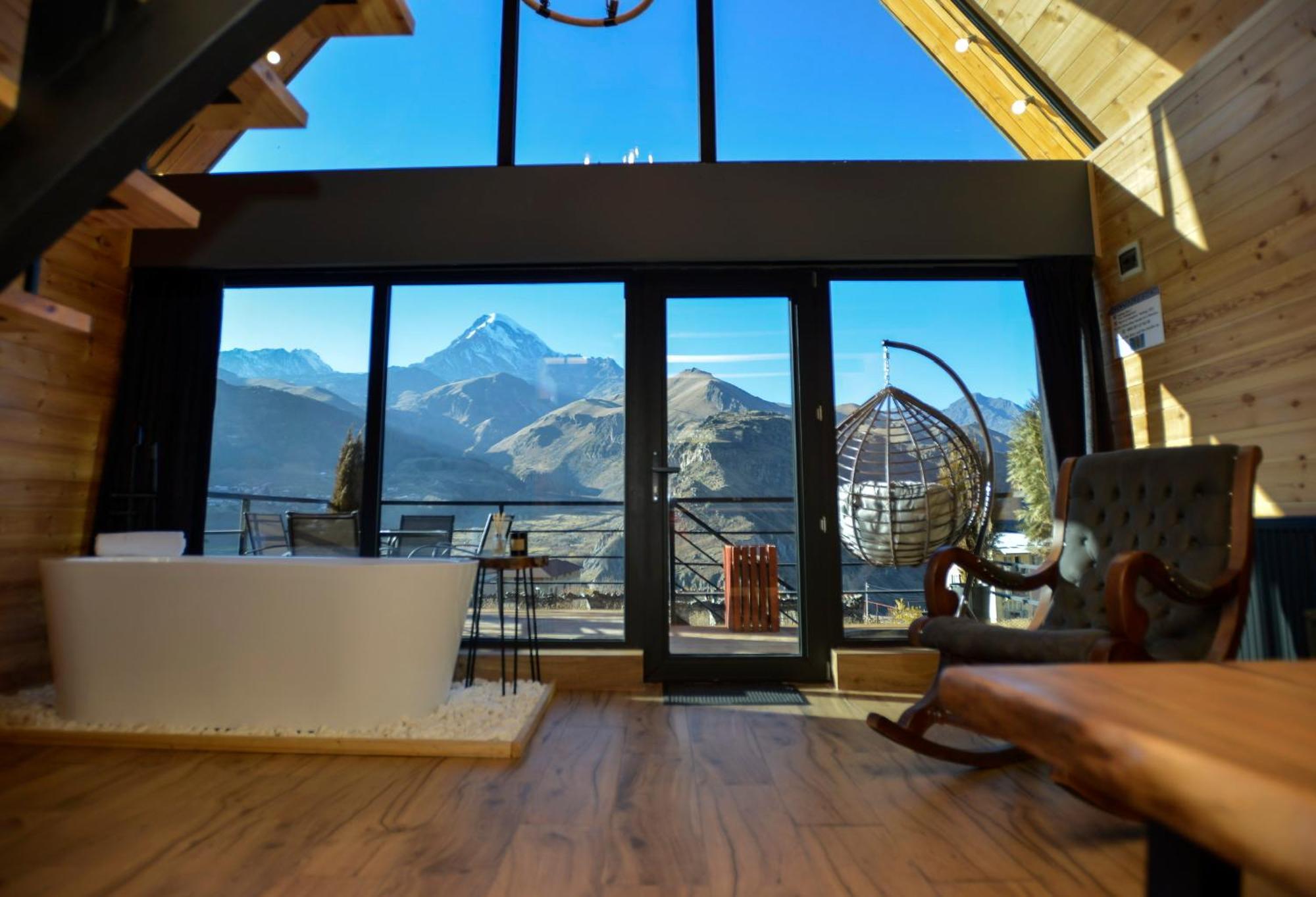 Kazbegi Story Stepantsminda Exterior foto